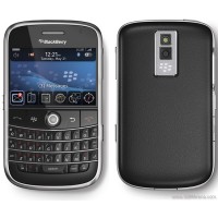 Blackberry 9000 ( used, like new, locked to Rogers)